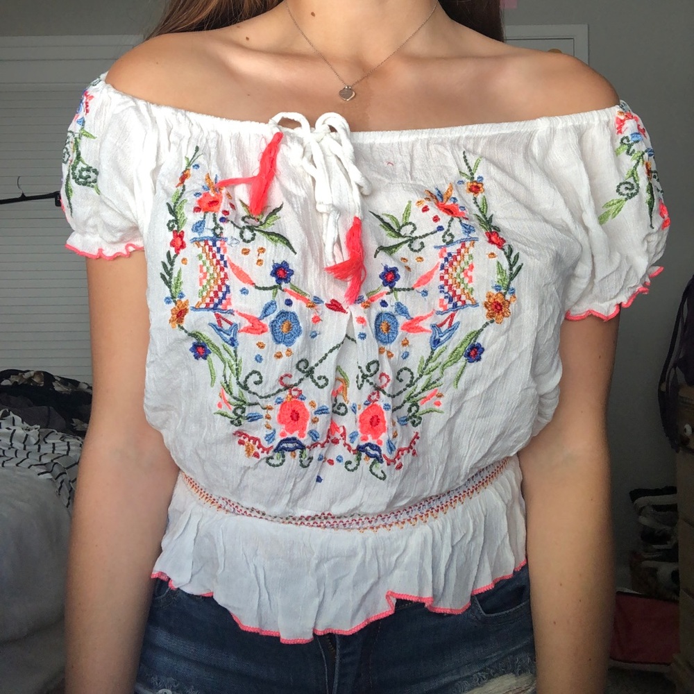 Vintage-looking Floral top